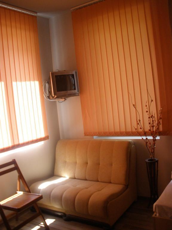 Comfort Guest Rooms Pleven Esterno foto